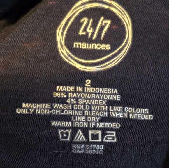 Maurice's top - Picture 3 of 3